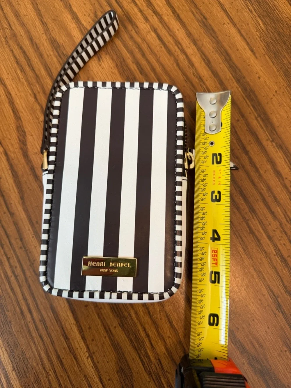 henri bendel approximately 4”